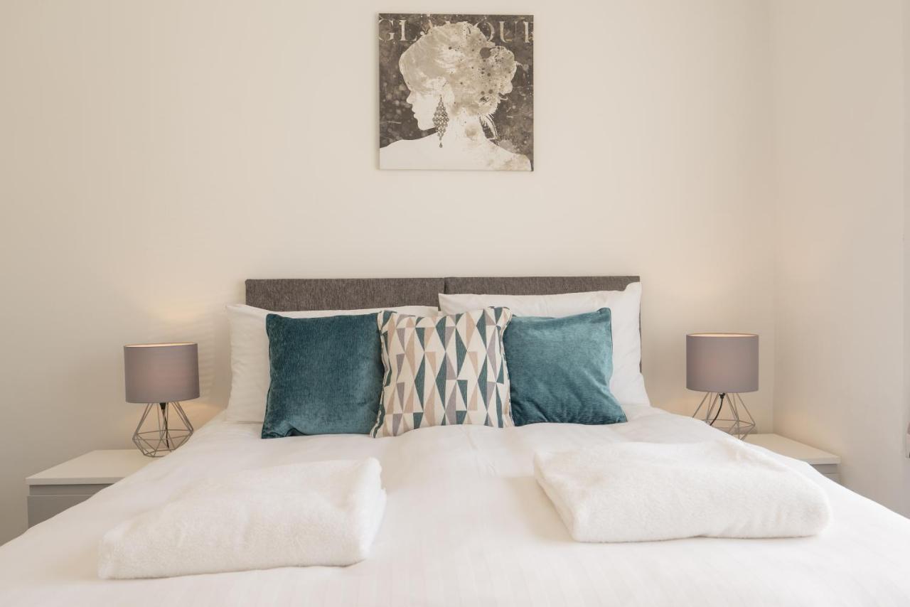 Appartamento Highfield House - 1 Bed-Sleeps 2-Tjs20Hh Ilfracombe Esterno foto